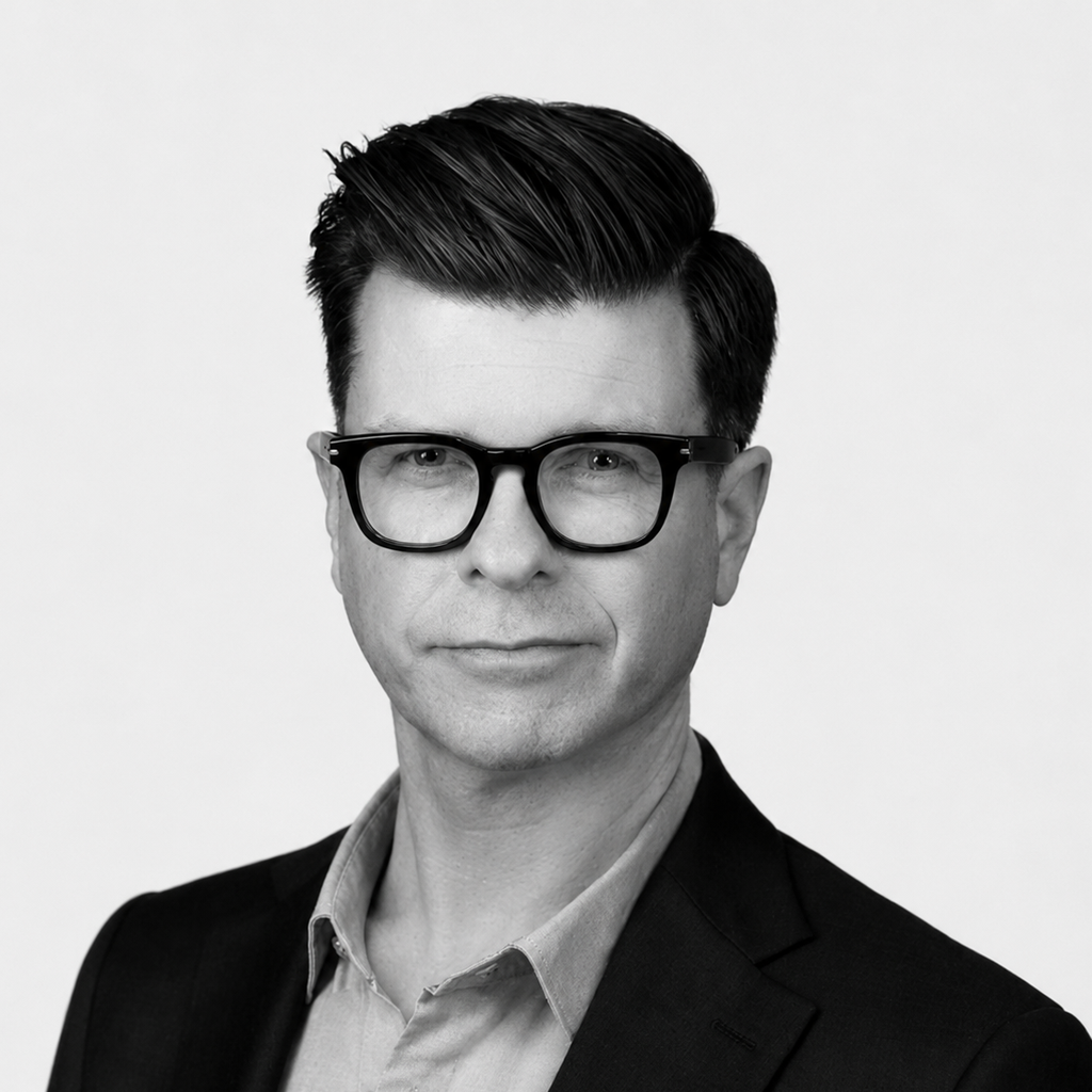 Portrait of Dr David Graham